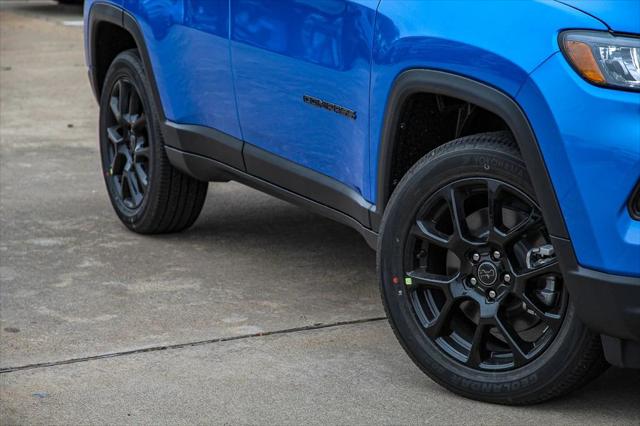 2025 Jeep Compass COMPASS LATITUDE 4X4