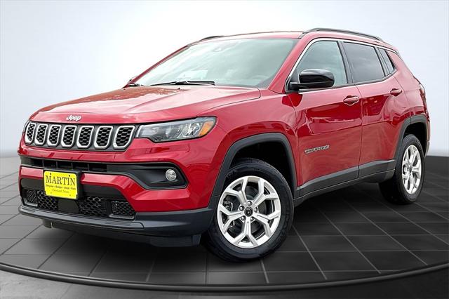 2025 Jeep Compass COMPASS LATITUDE 4X4