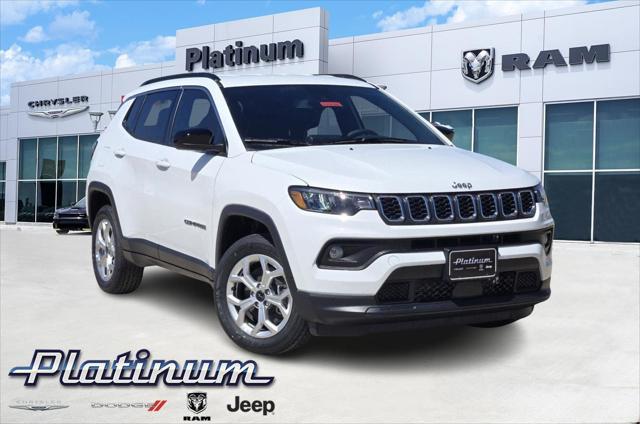 2025 Jeep Compass COMPASS LATITUDE 4X4