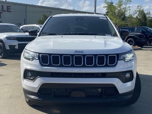 2025 Jeep Compass COMPASS LATITUDE 4X4