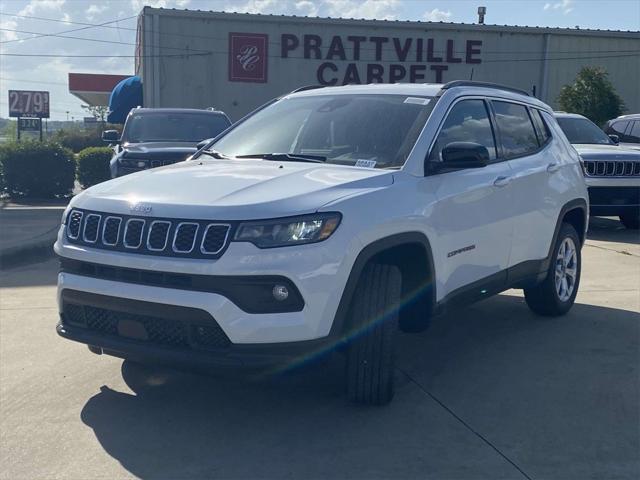2025 Jeep Compass COMPASS LATITUDE 4X4