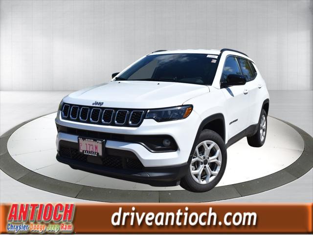 2025 Jeep Compass COMPASS LATITUDE 4X4