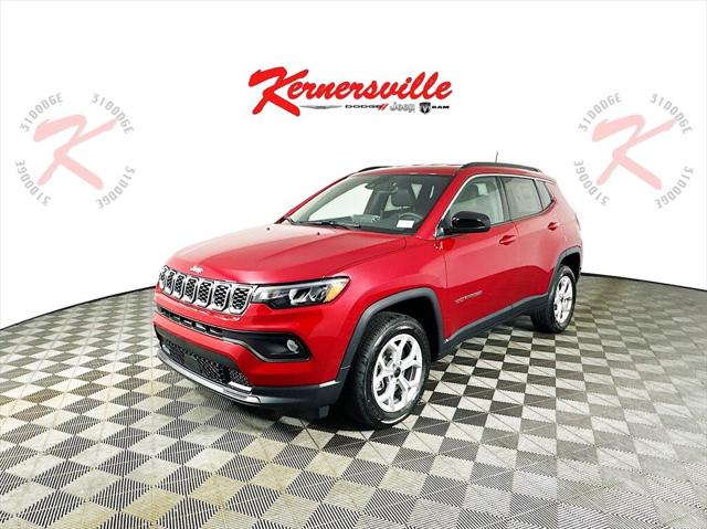 2025 Jeep Compass COMPASS LATITUDE 4X4