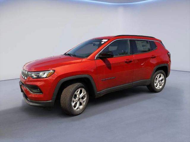 2025 Jeep Compass COMPASS LATITUDE 4X4