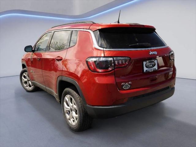 2025 Jeep Compass COMPASS LATITUDE 4X4