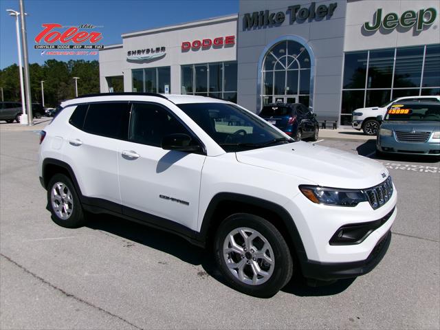2025 Jeep Compass COMPASS LATITUDE 4X4