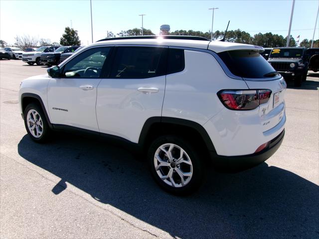 2025 Jeep Compass COMPASS LATITUDE 4X4