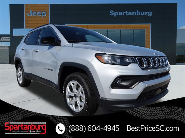 2025 Jeep Compass COMPASS LATITUDE 4X4