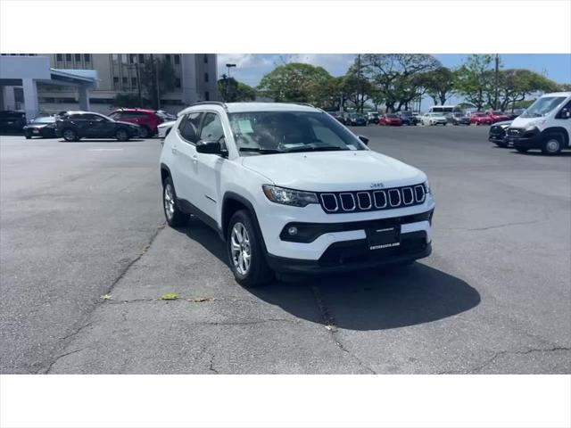 2025 Jeep Compass COMPASS LATITUDE 4X4