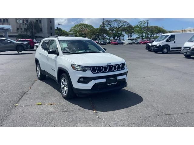 2025 Jeep Compass COMPASS LATITUDE 4X4