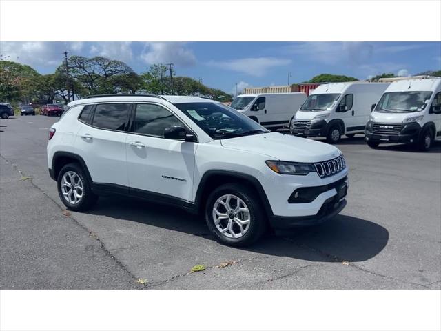 2025 Jeep Compass COMPASS LATITUDE 4X4
