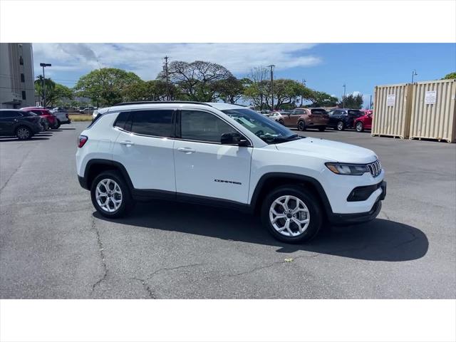 2025 Jeep Compass COMPASS LATITUDE 4X4
