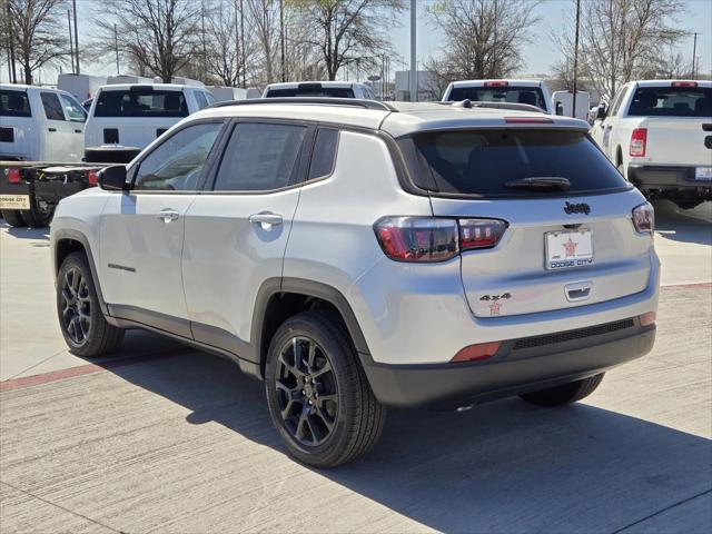2025 Jeep Compass COMPASS LATITUDE 4X4