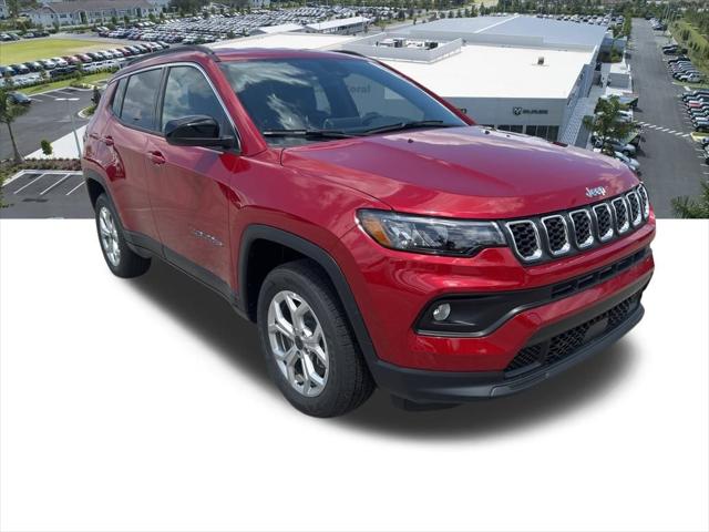 2025 Jeep Compass COMPASS LATITUDE 4X4