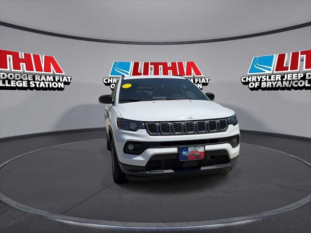 2025 Jeep Compass COMPASS LATITUDE 4X4