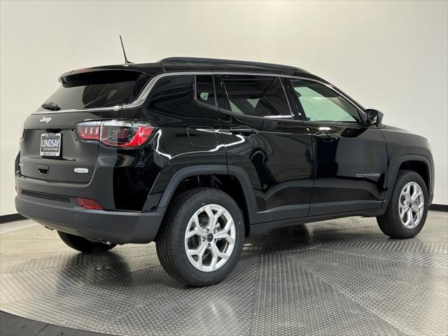 2025 Jeep Compass COMPASS LATITUDE 4X4