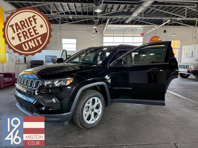 2025 Jeep Compass COMPASS LATITUDE 4X4