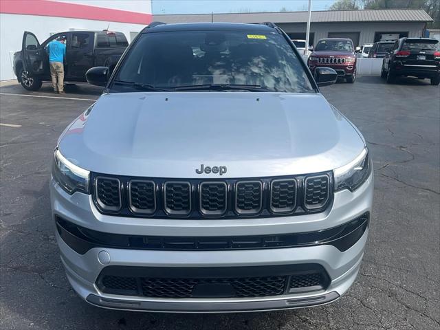 2025 Jeep Compass COMPASS LIMITED 4X4