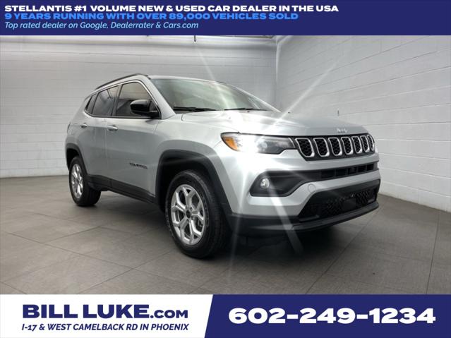 2025 Jeep Compass COMPASS LATITUDE 4X4