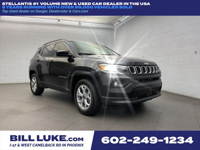 2025 Jeep Compass COMPASS LATITUDE 4X4
