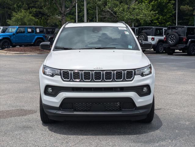 2025 Jeep Compass COMPASS LATITUDE 4X4