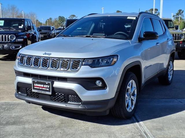 2025 Jeep Compass COMPASS LATITUDE 4X4