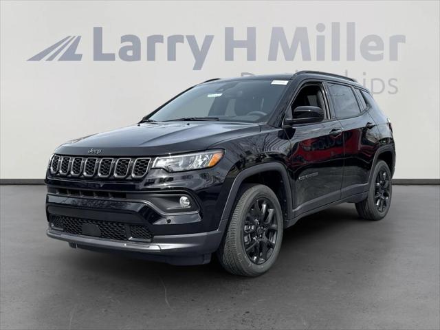 2025 Jeep Compass COMPASS LATITUDE 4X4