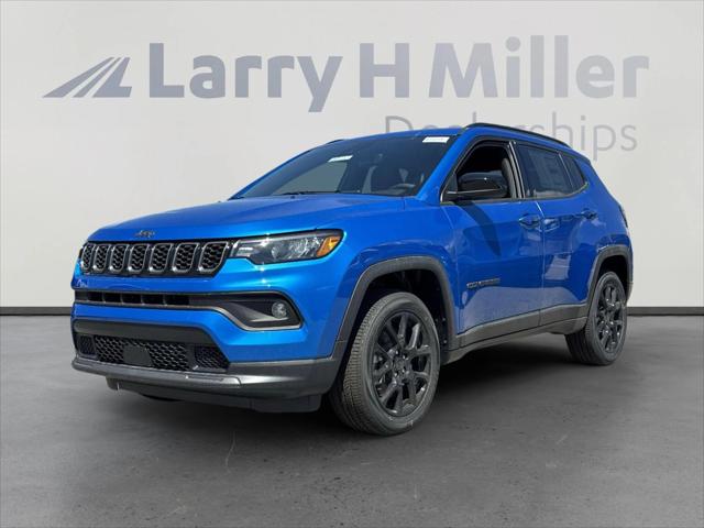2025 Jeep Compass COMPASS LATITUDE 4X4