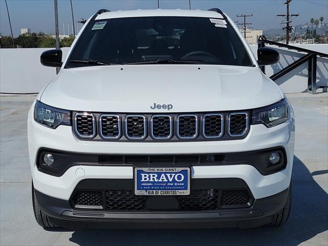 2025 Jeep Compass COMPASS LATITUDE 4X4