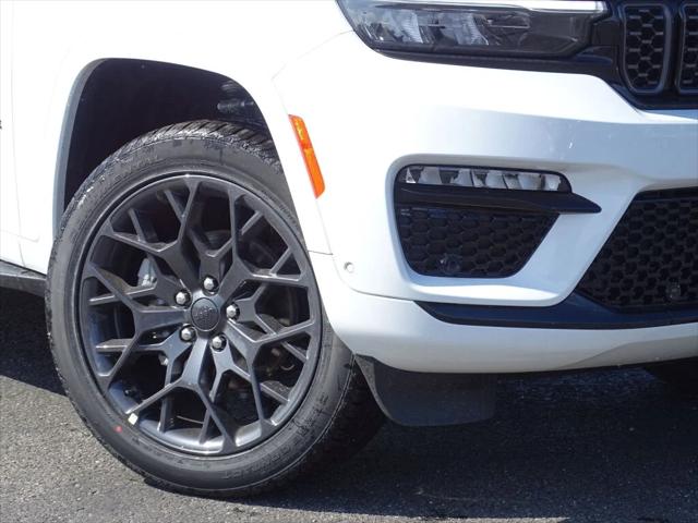 2025 Jeep Grand Cherokee GRAND CHEROKEE SUMMIT RESERVE 4X4