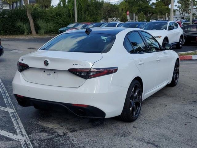 2025 Alfa Romeo Giulia Tributo Italiano RWD