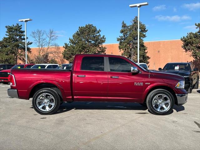 2017 RAM 1500 Laramie Crew Cab 4x4 57 Box