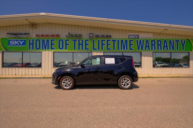 2023 Kia Soul LX