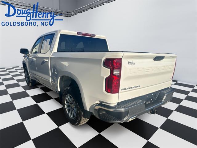 2023 Chevrolet Silverado 1500 4WD Crew Cab Standard Bed LT