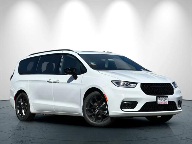 2025 Chrysler Pacifica PACIFICA LIMITED