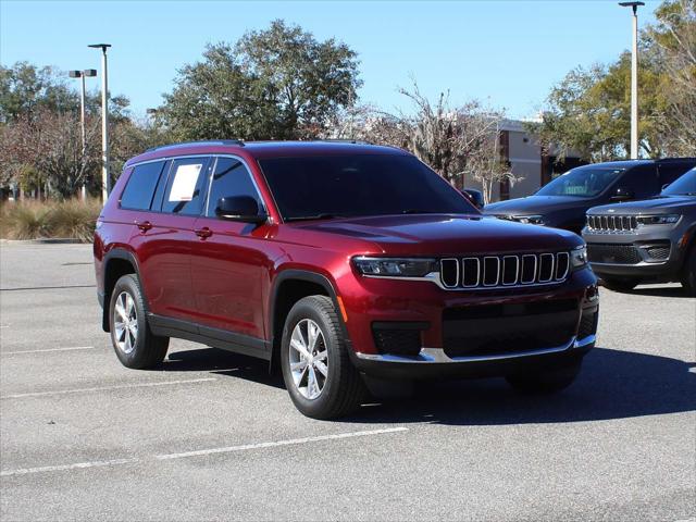 2022 Jeep Grand Cherokee L Laredo 4x2