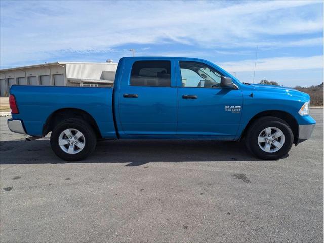 2022 RAM 1500 Classic SLT Crew Cab 4x4 57 Box