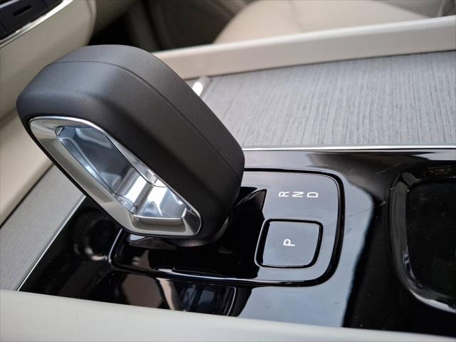 2025 Volvo XC60 Plug-In Hybrid Plus, T8 AWD Electric/Gasoline, Dark