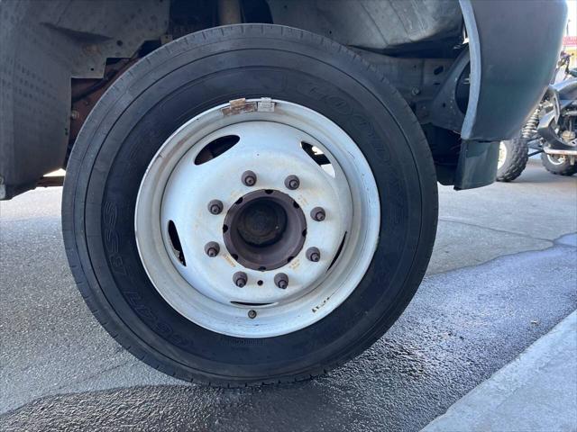 2002 Ford F-450 XL