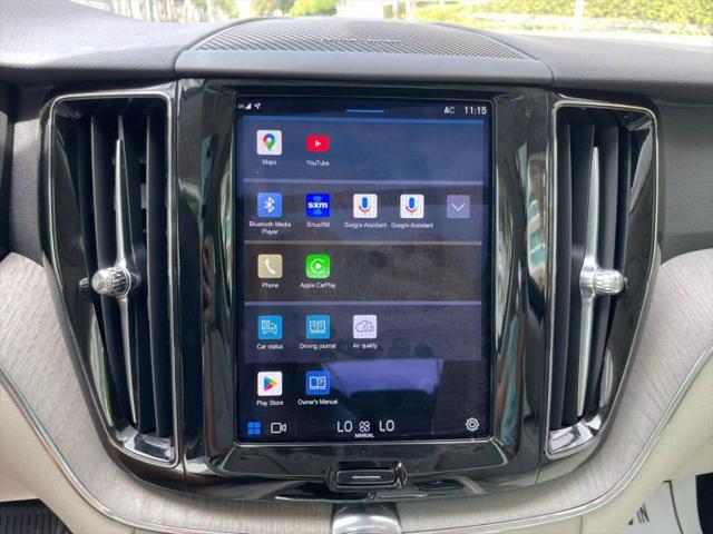 2023 Volvo XC60 B5 Plus Dark Theme