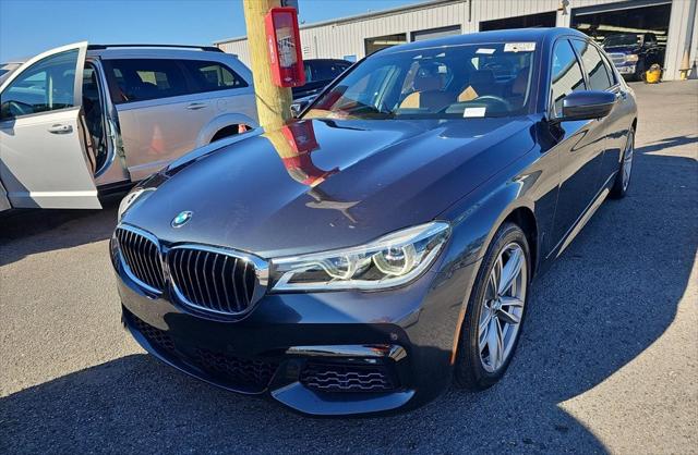 2016 BMW 750i