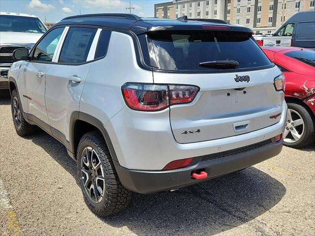 2025 Jeep Compass COMPASS TRAILHAWK 4X4