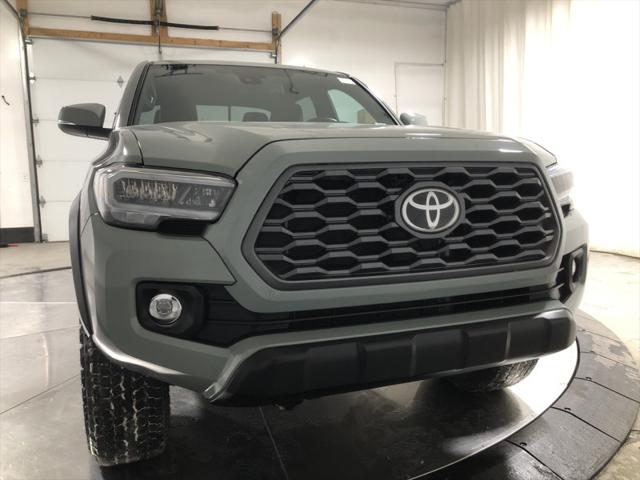 2023 Toyota Tacoma SR V6