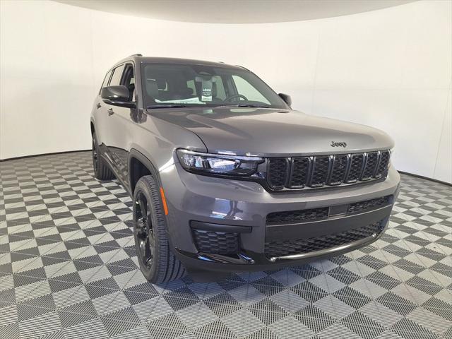 2025 Jeep Grand Cherokee GRAND CHEROKEE L ALTITUDE X 4X4