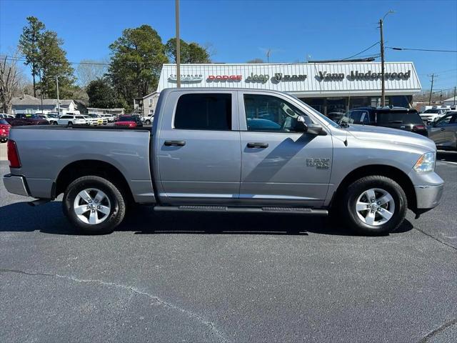 2022 RAM 1500 Classic SLT Crew Cab 4x4 57 Box