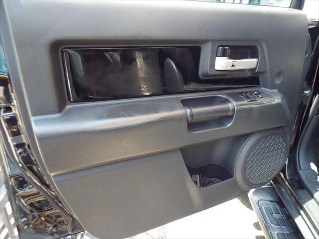 2007 Toyota FJ Cruiser Base 4dr SUV 4WD (4L V6 5A)