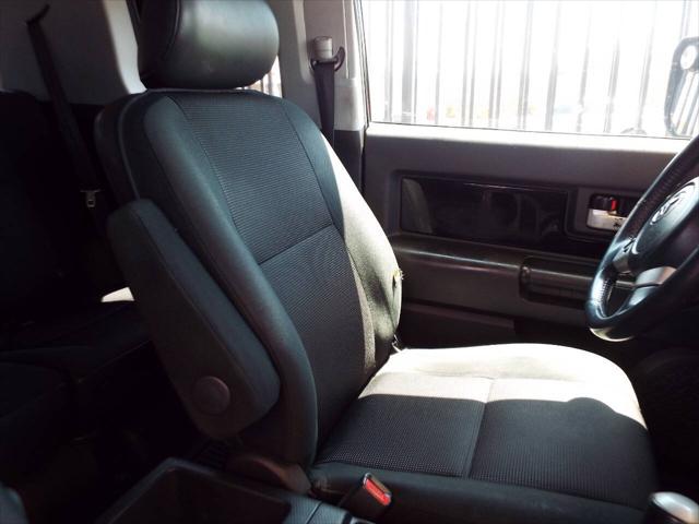 2007 Toyota FJ Cruiser Base 4dr SUV 4WD (4L V6 5A)