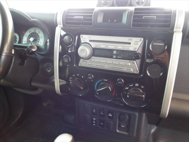 2007 Toyota FJ Cruiser Base 4dr SUV 4WD (4L V6 5A)