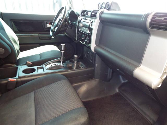 2007 Toyota FJ Cruiser Base 4dr SUV 4WD (4L V6 5A)