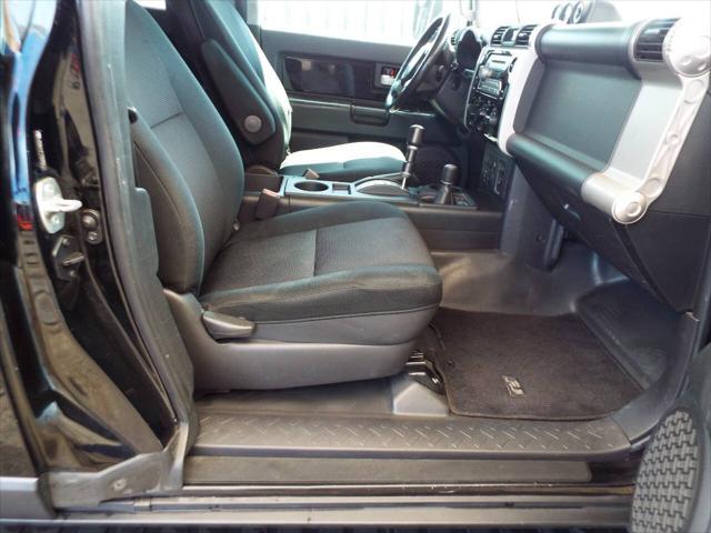 2007 Toyota FJ Cruiser Base 4dr SUV 4WD (4L V6 5A)